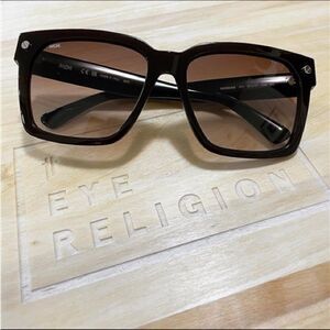 MCM 635 Sunglasses 